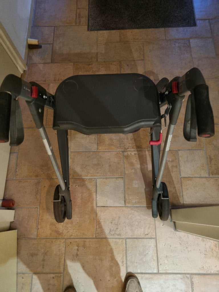 rollator ANWB Active, Diversen, Rollators, Ophalen, Lichtgewicht, Zo goed als nieuw