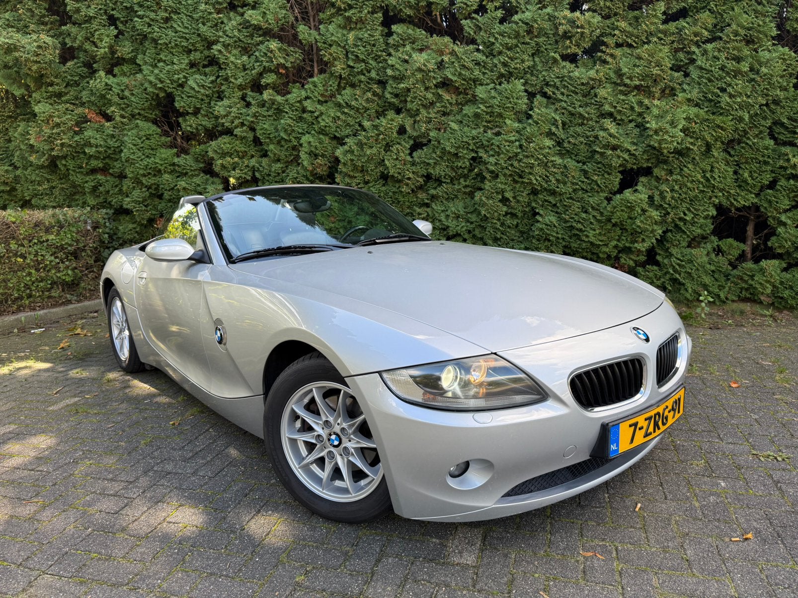 BMW Z4 Roadster 2005 Titan Silber, Auto's, 2171 cc, Achterwielaandrijving, Cabriolet, Leder