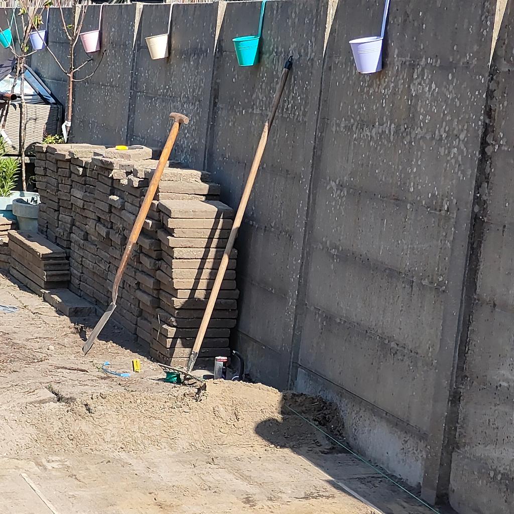 Gratis, Tuin en Terras, Tegels en Klinkers, Gebruikt, Terrastegels, Beton, 10 m² of meer, Ophalen