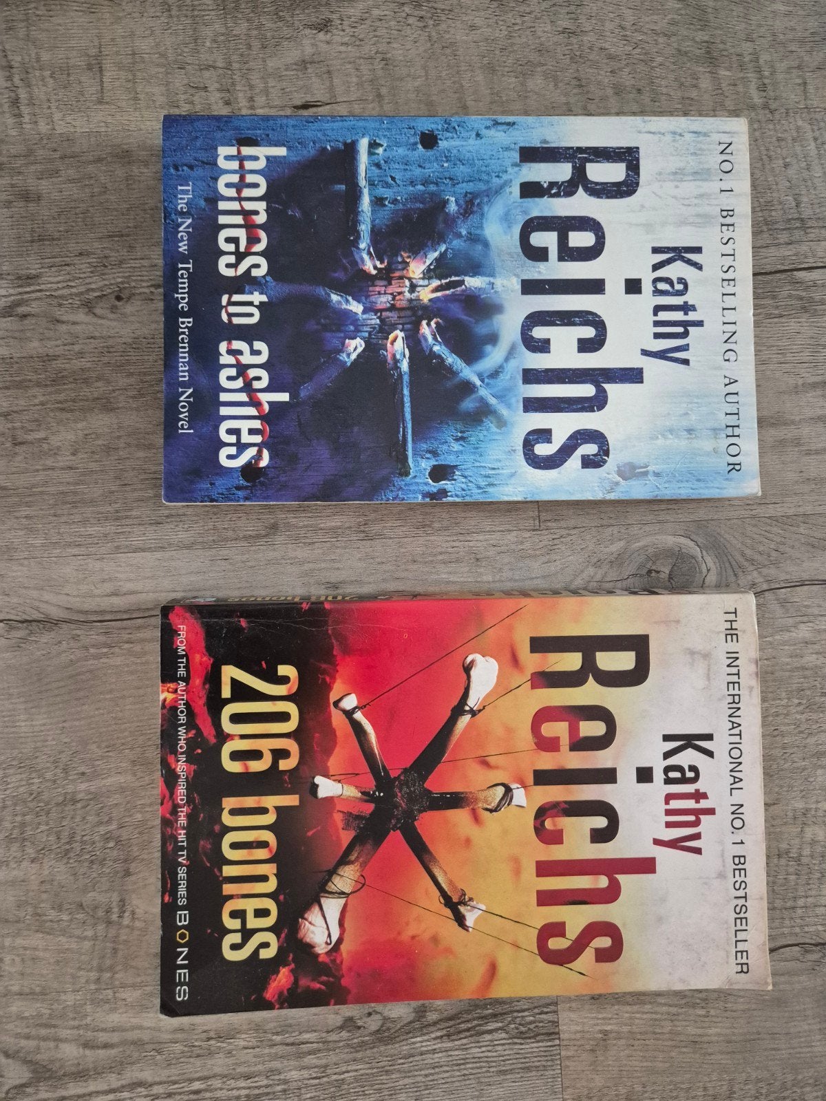 Kathy Reichs boeken: 206 Bones & Bones to Ashes, Ophalen of Verzenden, Zo goed als nieuw, Kathy Reichs