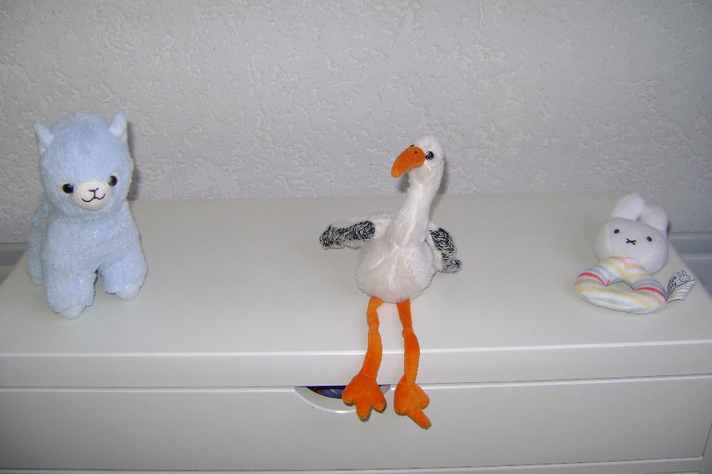 3babyspeeltjes blauwe alpaca ooievaar en nijntje met handvat, Ophalen of Verzenden, Zo goed als nieuw, Overige typen