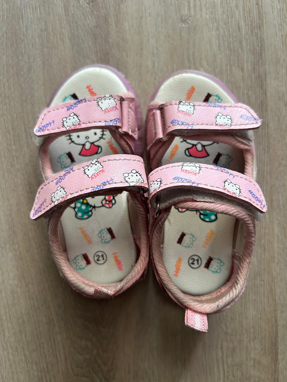 Hello Kitty sandalen maat 21, Ophalen of Verzenden, Gebruikt, Meisje, Overige typen