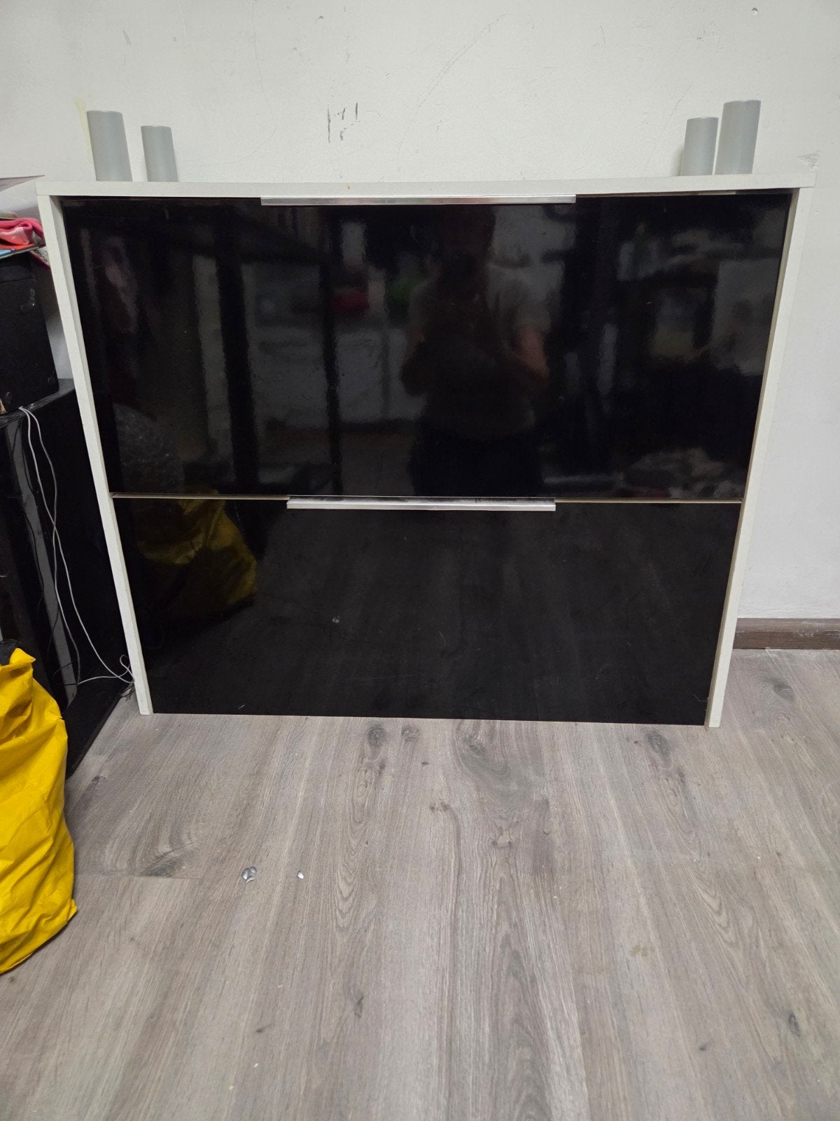 Schoenenkast zwart hoogglans - Compact en stijlvol, Ophalen, Gebruikt, Modern