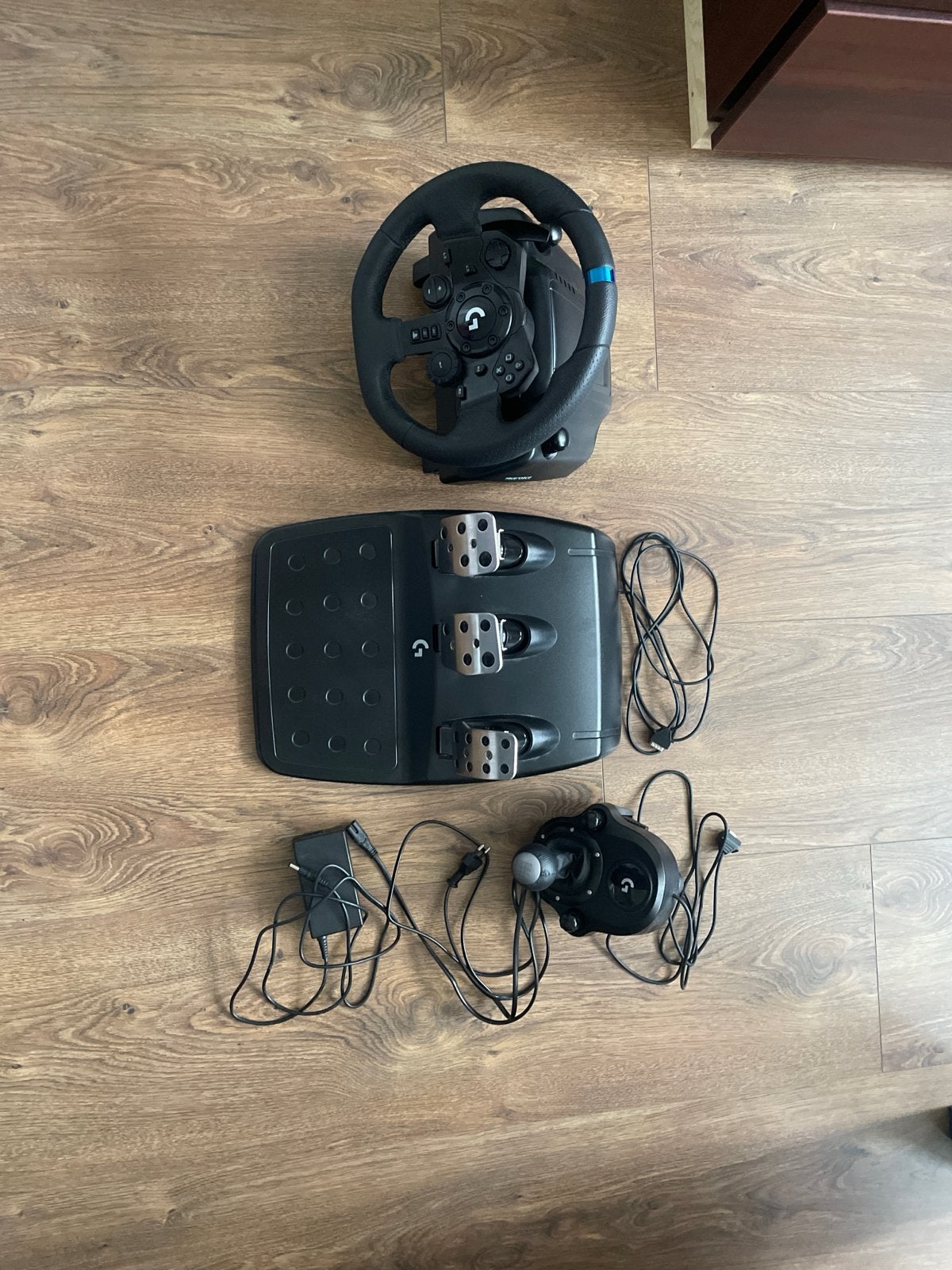 Logitech G923 Racing Wheel + Pedalen + Shifter, Ophalen, Racestuur, Force feedback, PlayStation