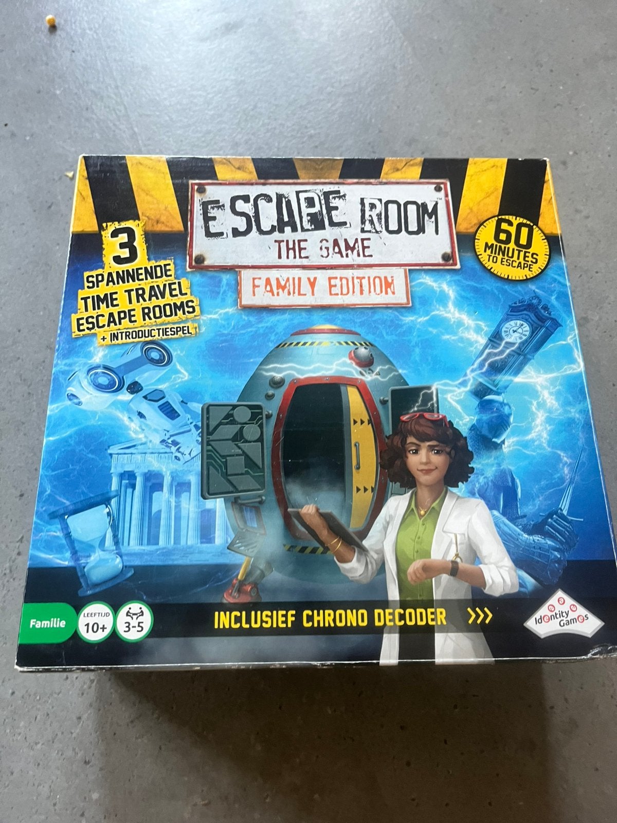 Escape room the game, family edtition, Drie of vier spelers, Ophalen of Verzenden, Gebruikt