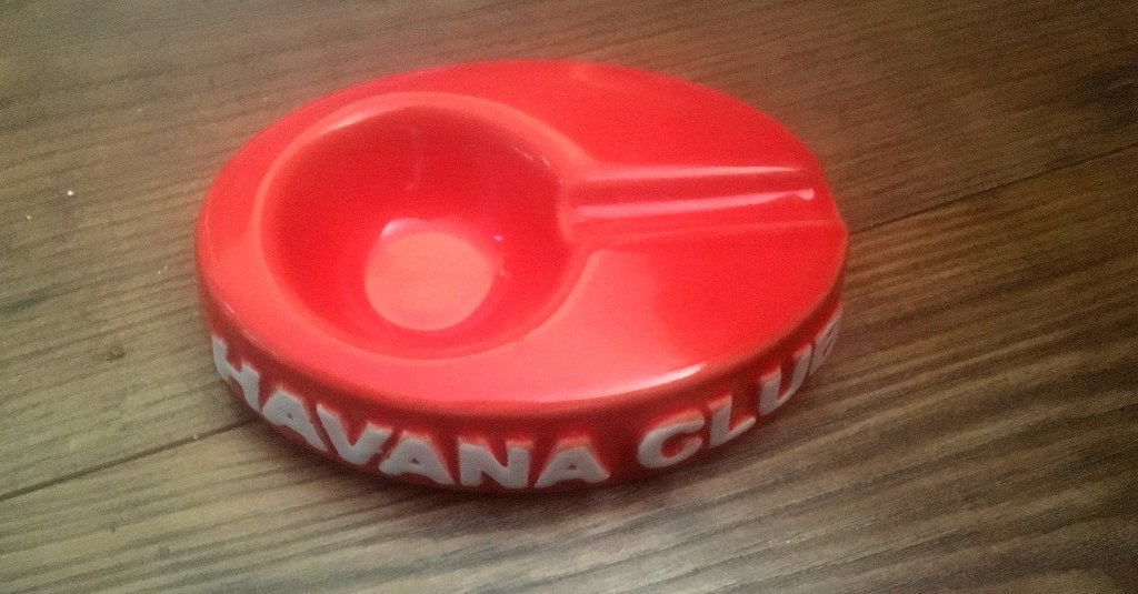 asbak voor sigaren: HAVANA CLUB - excl. design, ca. 13 cm b, Antiek en Kunst, Ophalen of Verzenden