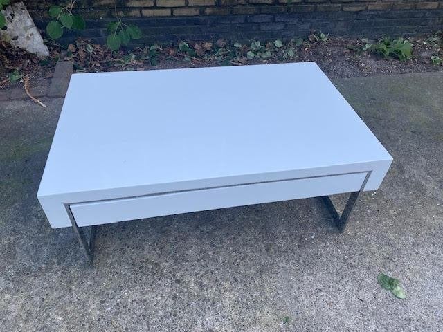 nieuwe salon tafel met chrome poten en lade, Ophalen, 100 tot 150 cm, Nieuw, 50 tot 100 cm