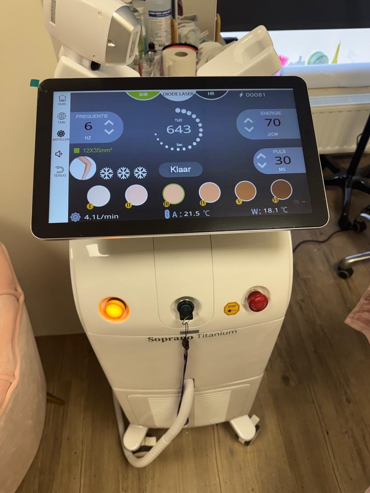 Soprano Titanium Diode Laser Ontharingstoestel, Ophalen, Zo goed als nieuw, Scheren en Epileren