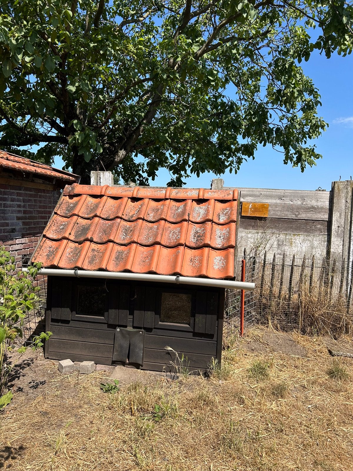 Te koop 2 kippenhokken, Dieren en Toebehoren, Ophalen, Gebruikt, Kippenhok of Kippenren