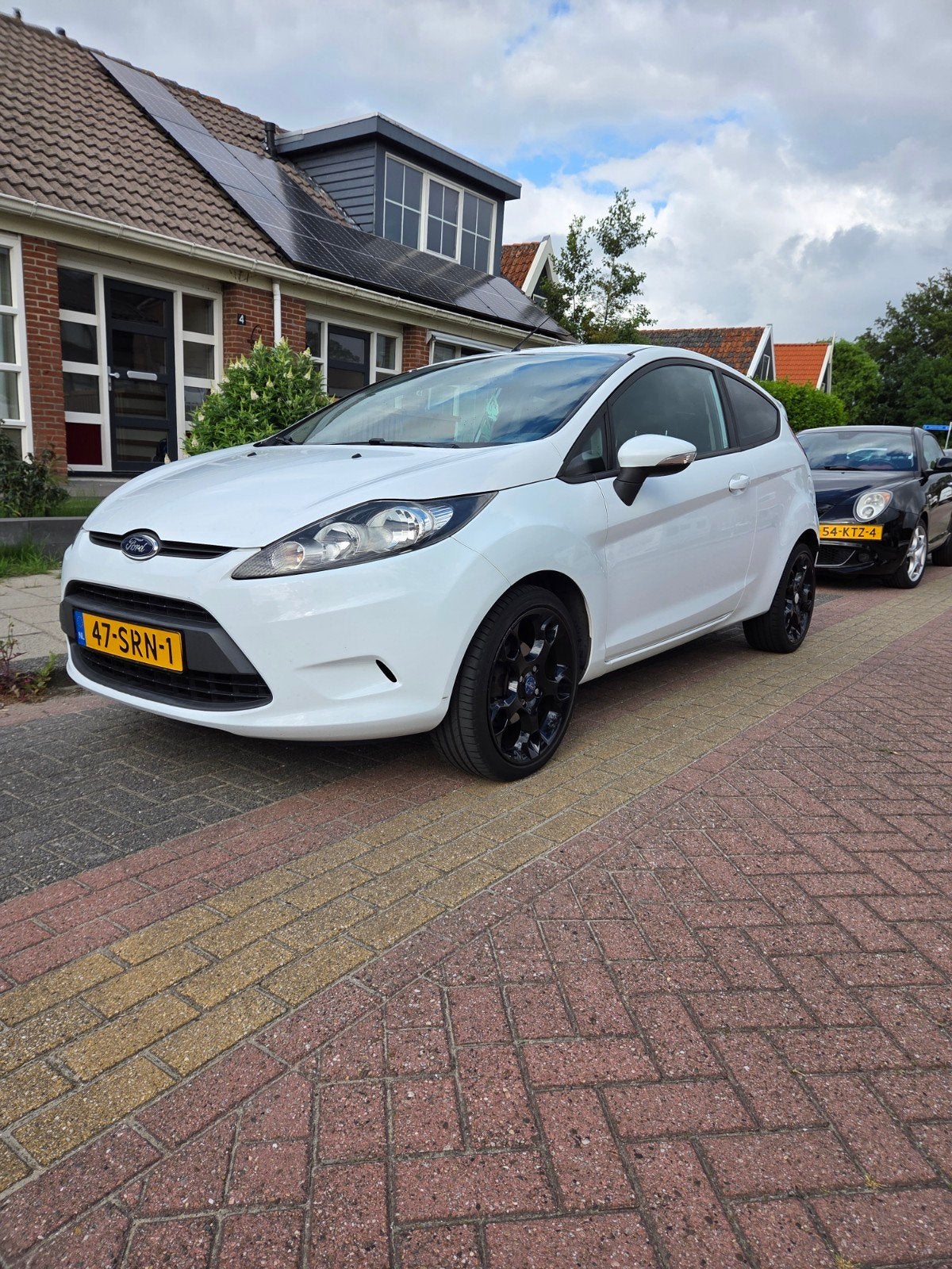 Ford Fiësta 1.25 44KW 3DR 2011 Wit, Auto's, Voorwielaandrijving, 4 cilinders, Wit, Origineel Nederlands