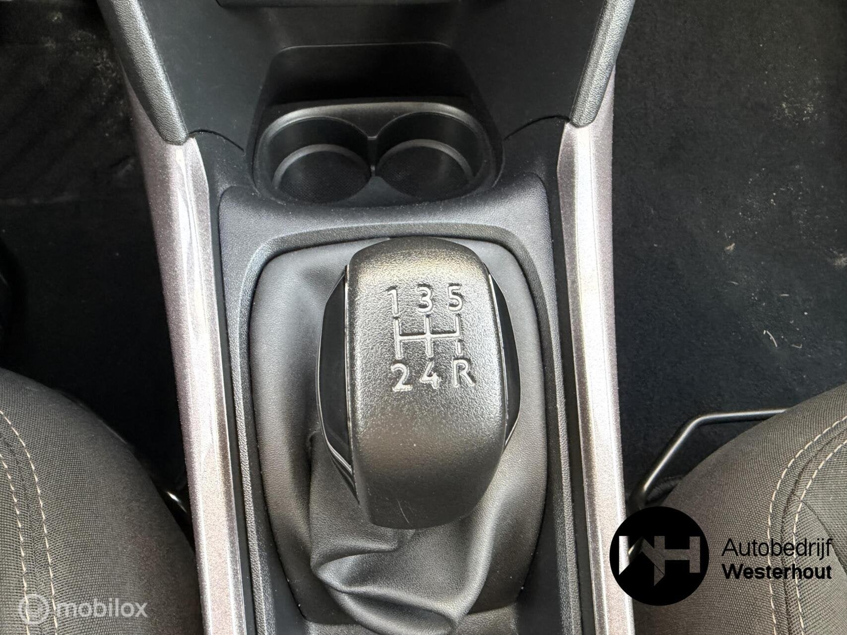 Foto 16 van Peugeot 2008 1.2 PureTech Active NWE APK PANO NAVI CAMERA