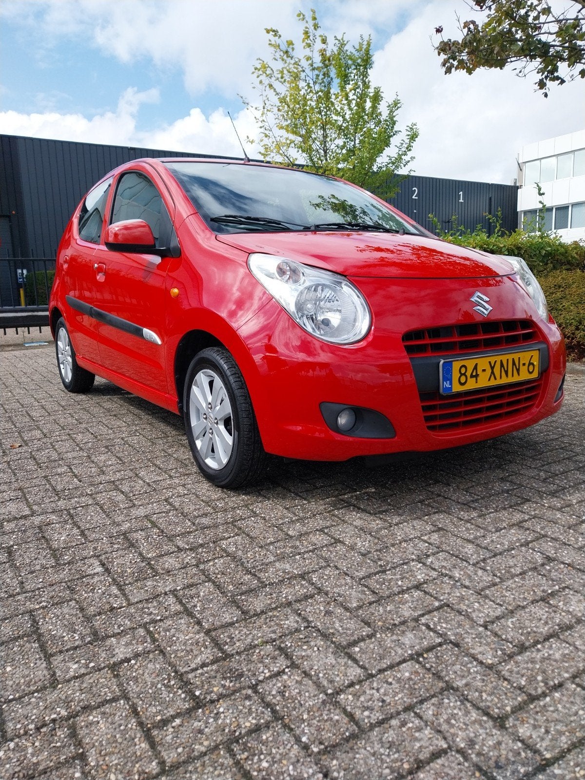 Suzuki Alto 1.0 2012 Rood. Nieuwe koppeling, AIRCO., Auto's, Voorwielaandrijving, Stof, 4 stoelen, Origineel Nederlands
