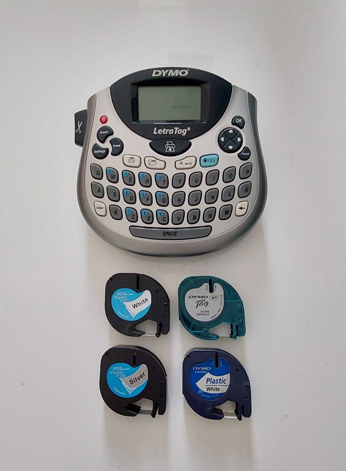 DYMO LetraTag labelprinter met diverse labeltapes, Ophalen of Verzenden, Gebruikt