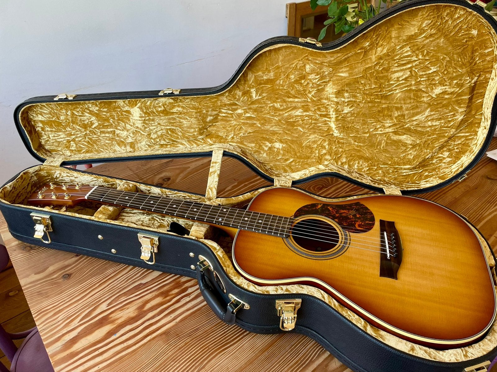 Maton EBG808 Nashville, Ophalen of Verzenden, Zo goed als nieuw, Western- of Steelstringgitaar, Met koffer