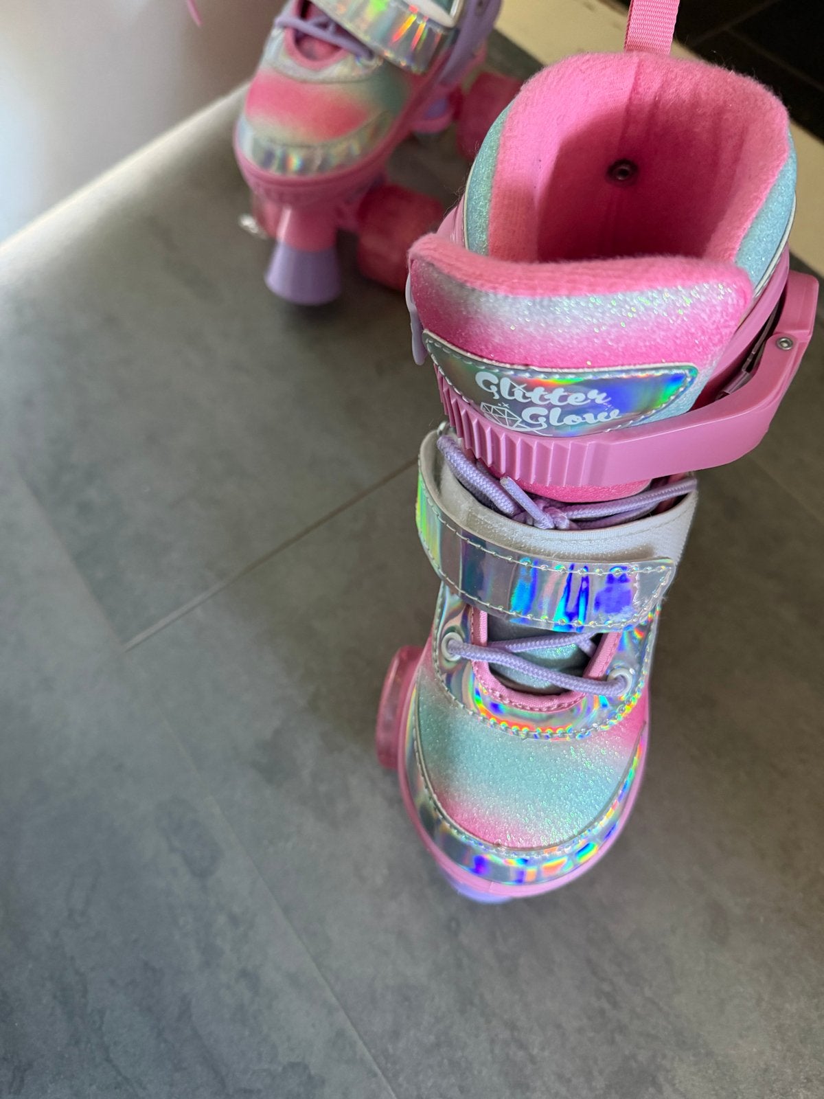 Nieuwe verstelbare rolschaatsen roze maat 31-34, Kinderen en Baby's, Speelgoed | Buiten | Rolschaatsen, Ophalen of Verzenden, Verstelbaar
