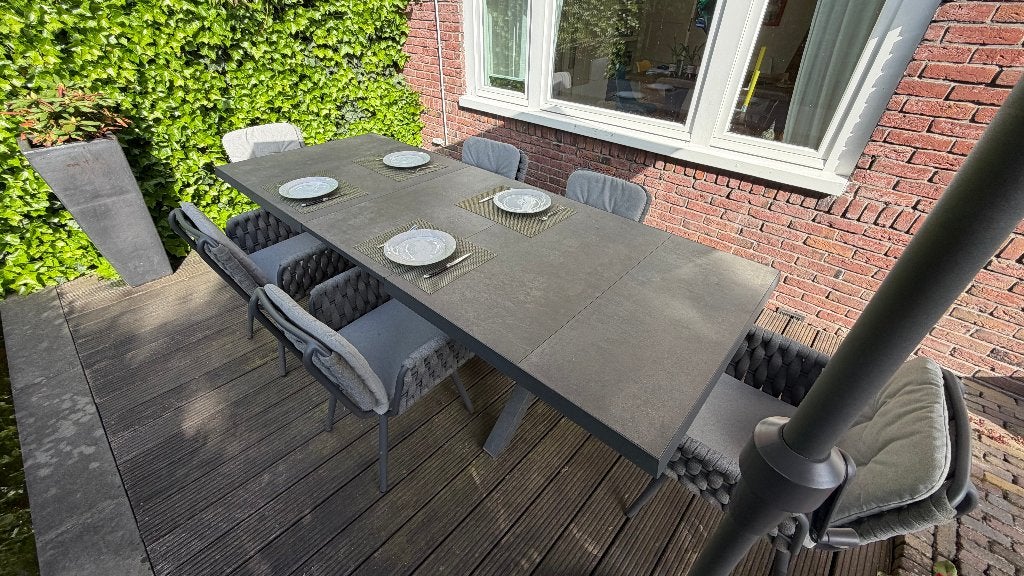 Garden table set with 6 arm chairs and parasol, Ophalen, 6 zitplaatsen, Aluminium, Zo goed als nieuw