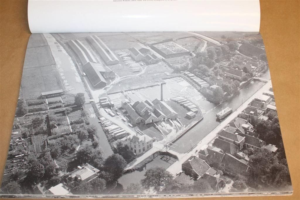 Oud Veendam vanuit de Lucht — Groot Formaat Fotoboek, Ophalen of Verzenden, Gelezen