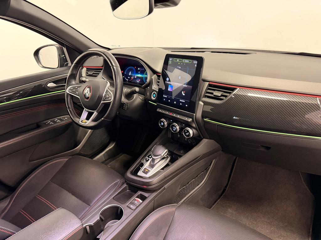 Renault Arkana 1.6 E-Tech Hybrid 145 R.S. Line, Auto's, Renault, Gebruikt, 4 cilinders, Automatische klimaatregeling, Zwart