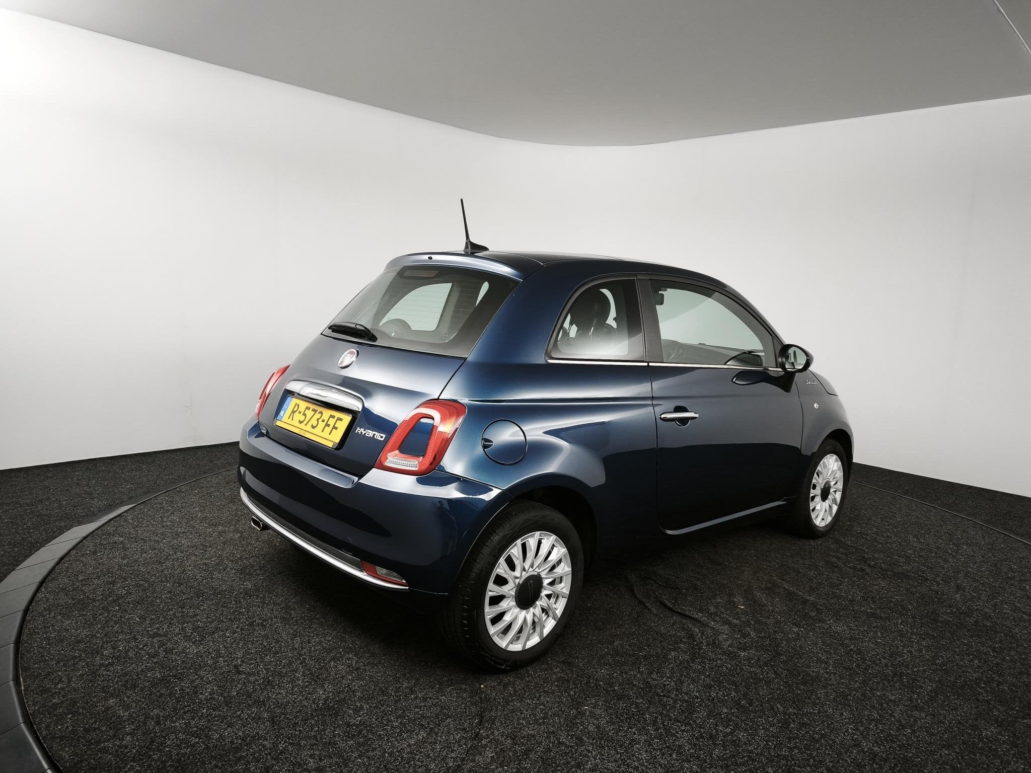 Fiat 500 1.0 Hybrid Dolcevita | Panoramadak | Apple CarPlay, Auto's, Stof, Met garantie (alle), Origineel Nederlands, Handgeschakeld
