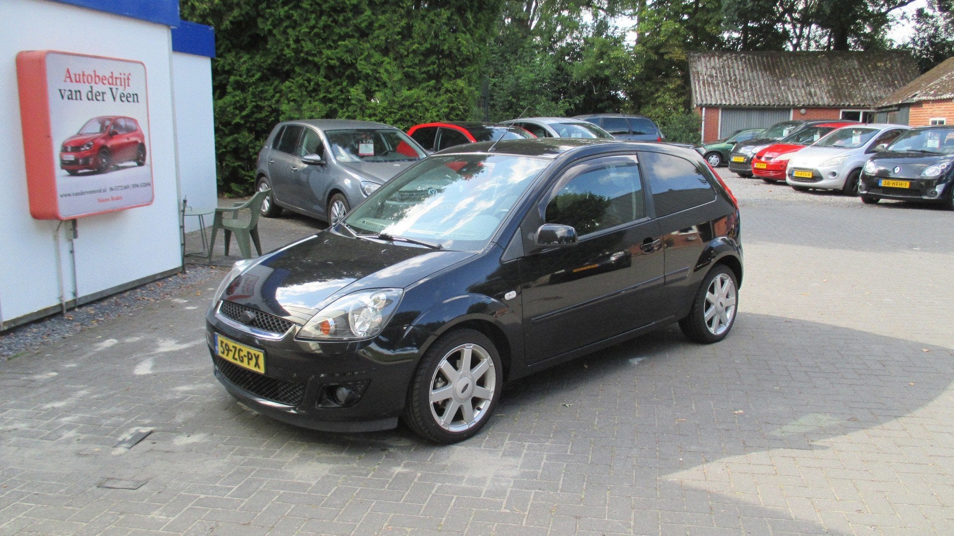 Ford Fiesta 1.3-8V Futura, Auto's, 1299 cc, Stof, 4 cilinders, Zwart