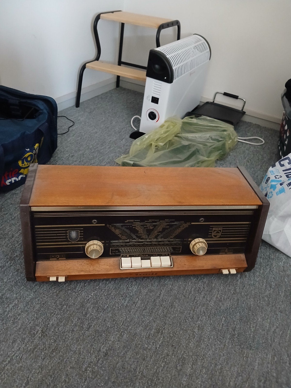 Vintage Philips radio - Werking onbekend, Ophalen, Gebruikt, Radio