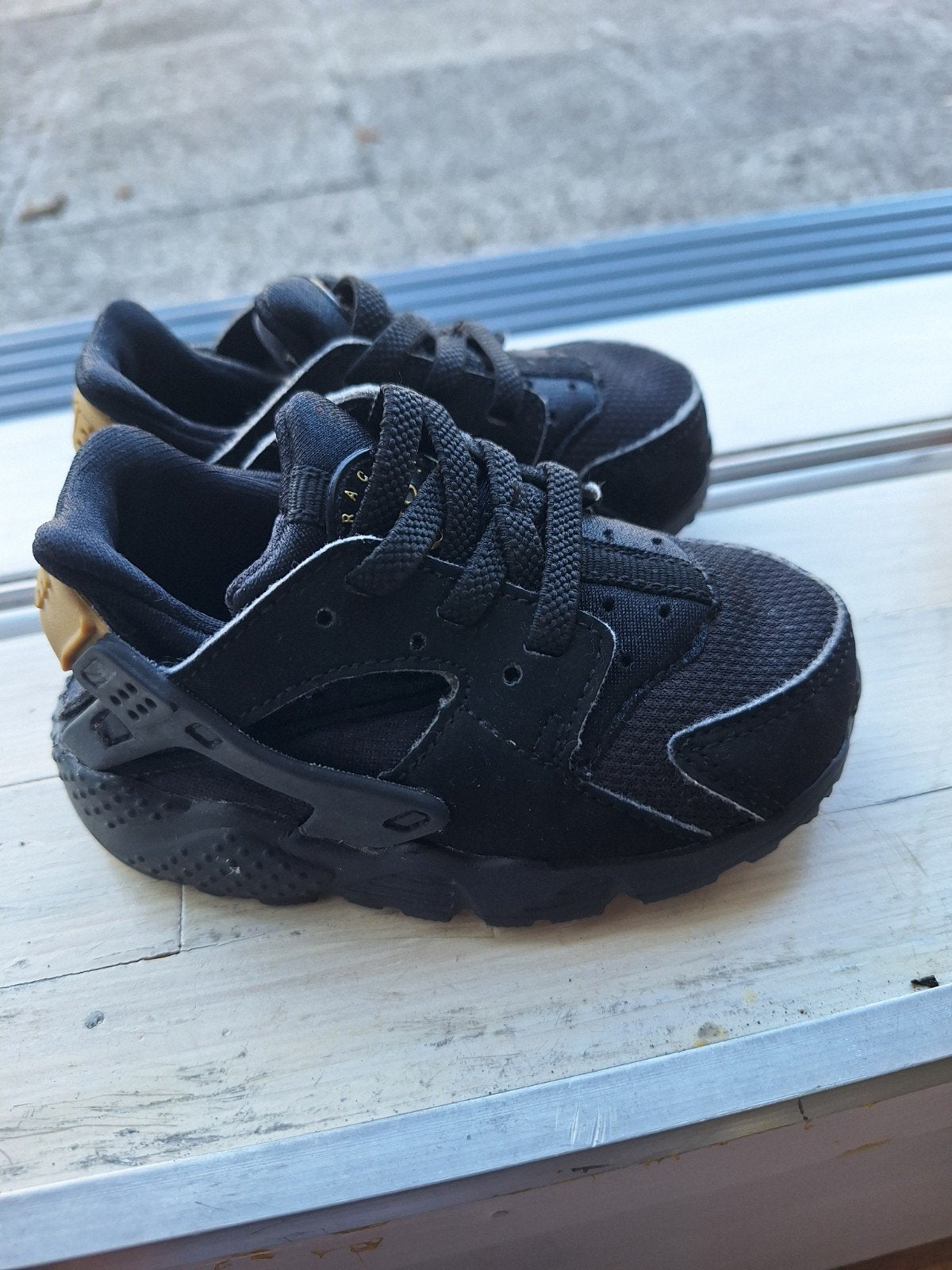Nike Huarache sneakers maat 21 - Zwart, Kinderen en Baby's, Kinderkleding | Schoenen en Sokken, Gebruikt, Jongen of Meisje, Schoenen