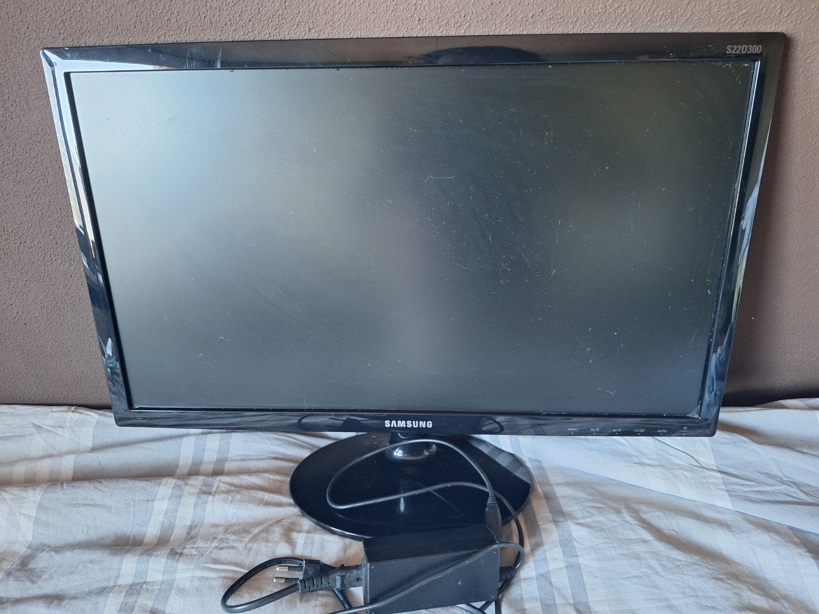 Samsung S22D300HY 21.5 inch Full HD Monitor, Ophalen