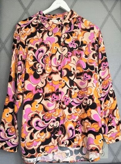 Mooie oranje gekleurde blouse merk Only Carmakoma maat 52, Verzenden, Blouse of Tuniek, Nieuw, Oranje