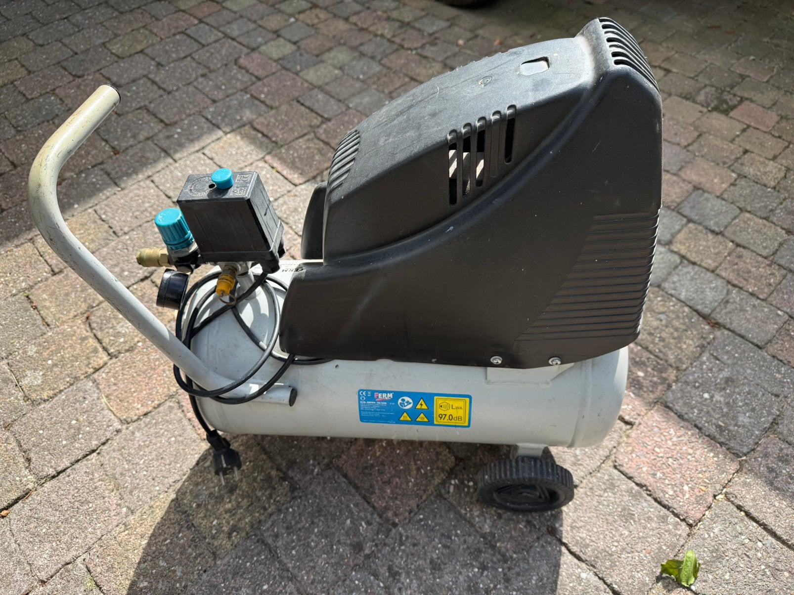 werkplaats compressor, Ophalen, Gebruikt, 6 tot 10 bar, Minder dan 200 liter/min