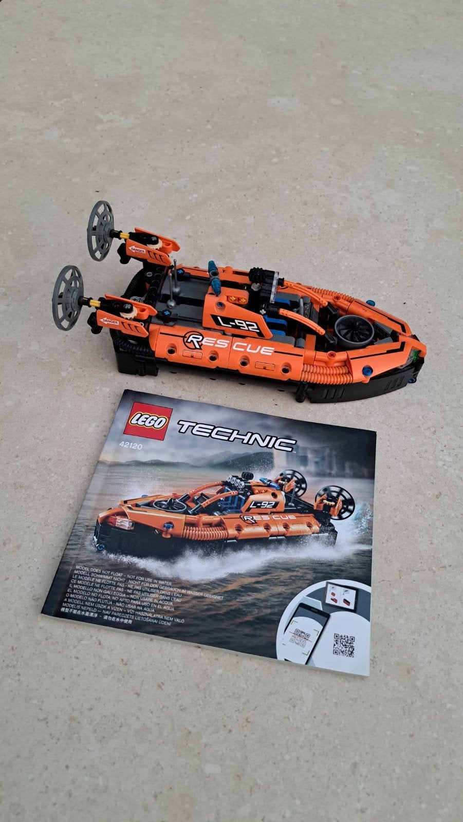 Lego Technic - Rescue Hovercraft 42120, Lego, Ophalen of Verzenden, Zo goed als nieuw, Complete set