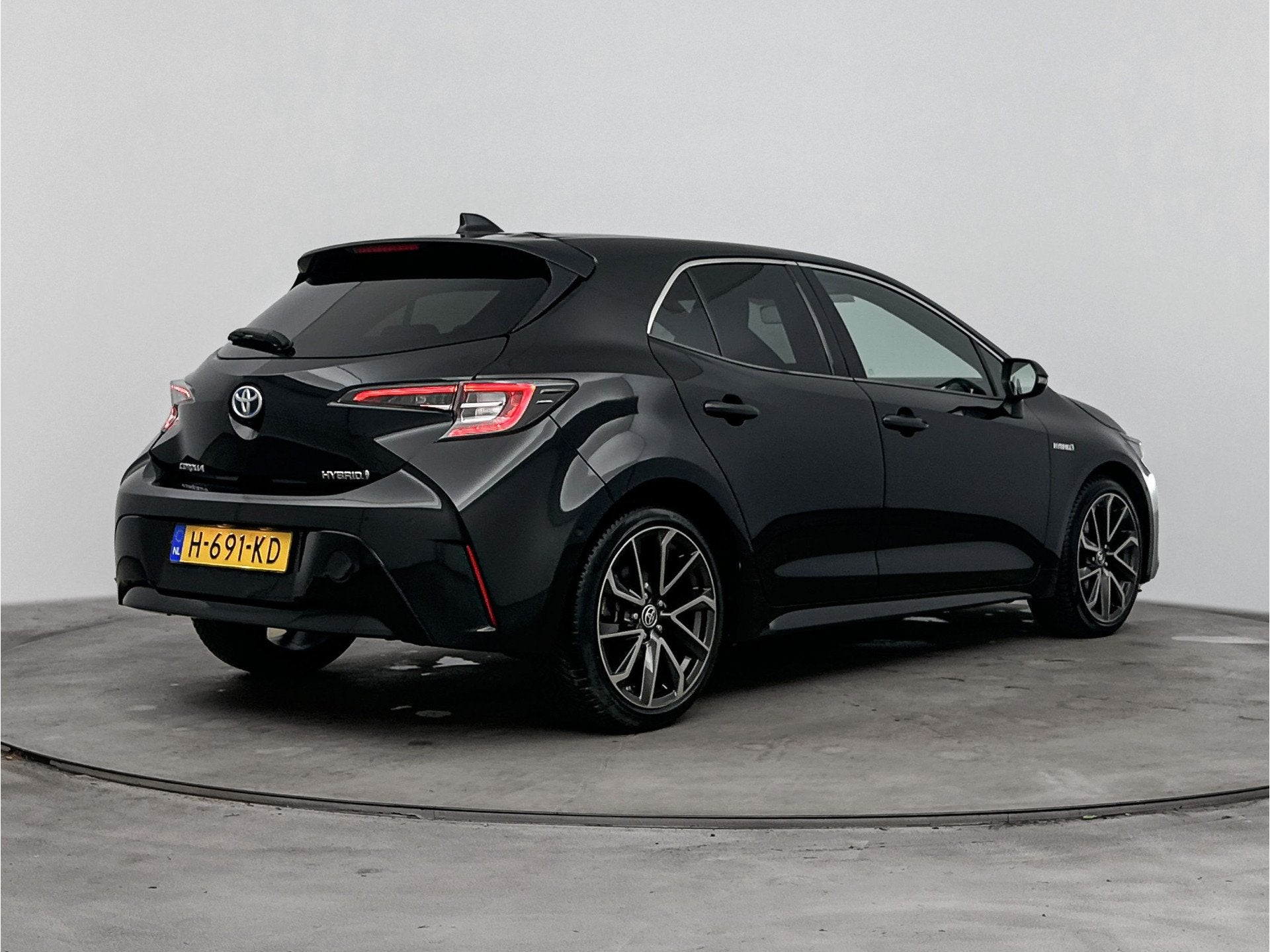 Toyota Corolla 1.8 Hybrid Executive | Dealer onderhouden | D, Auto's, Gebruikt, 4 cilinders, Corolla, Origineel Nederlands