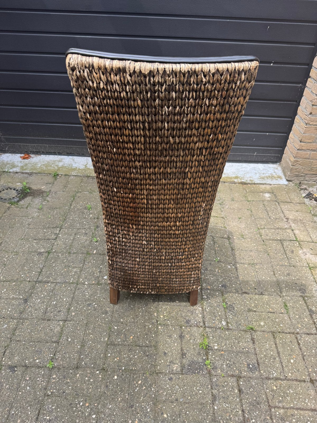 Elegante eetkamerstoel van leer en riet, Ophalen, Gebruikt, Bruin, Leer