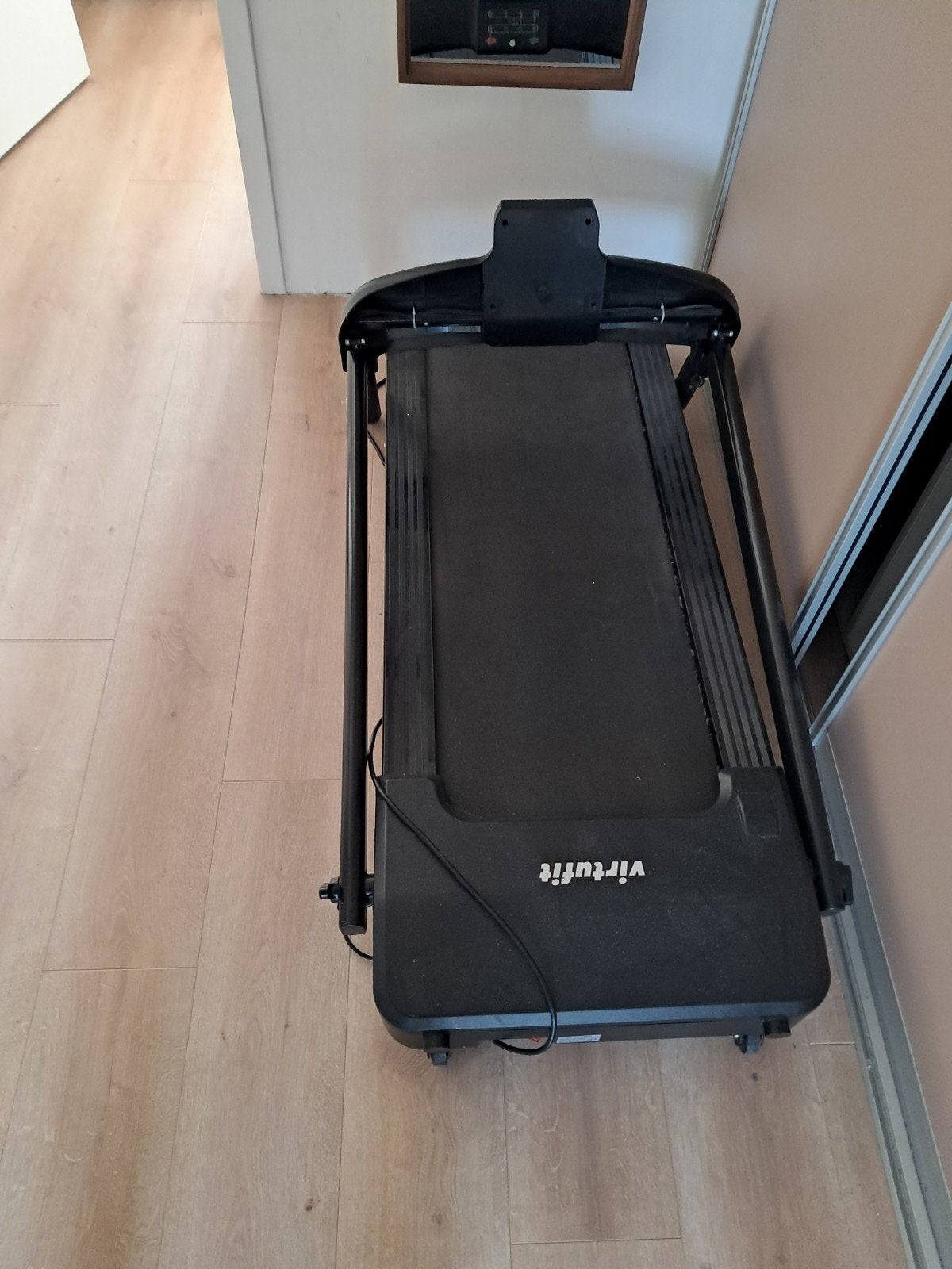 VirtuFit Loopband TR-50i - Compact en Opvouwbaar, Ophalen, Gebruikt, Metaal, Loopband