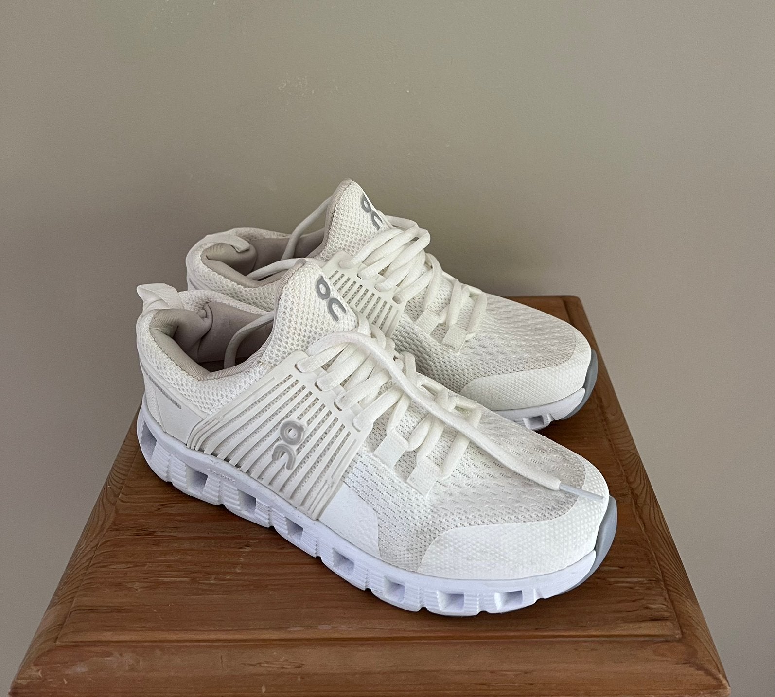 Zgst Ecru cloudswift model 4, mt 37, Ophalen of Verzenden, Zo goed als nieuw, Beige, Wandelschoenen