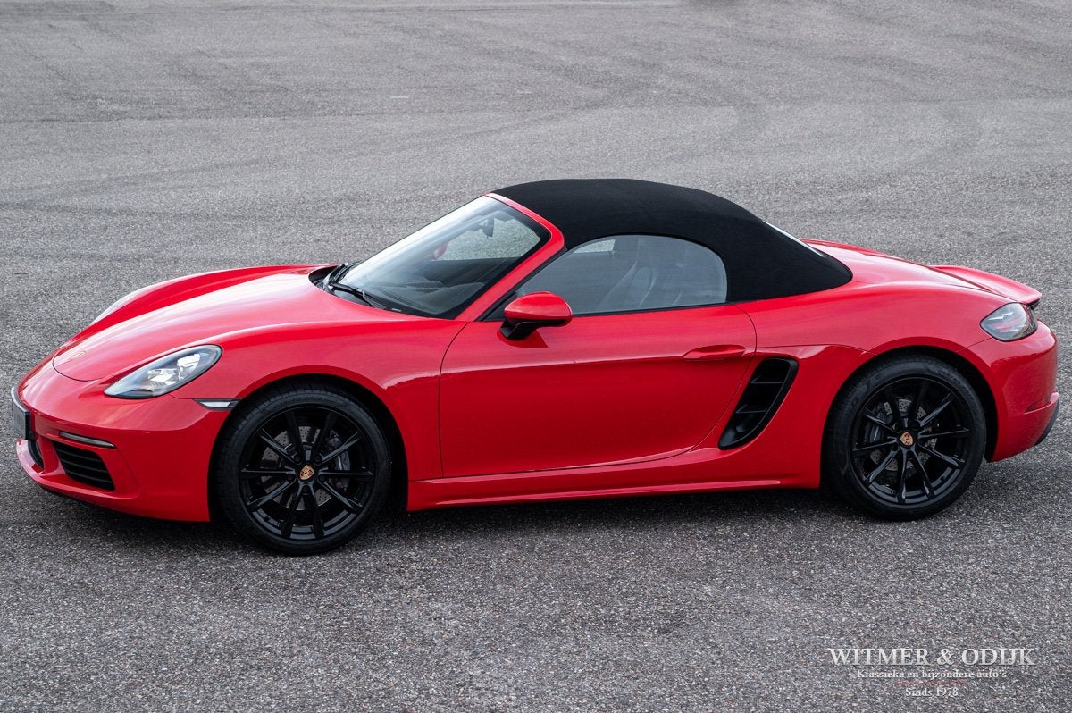 Porsche 718 Boxster 2.0 55.000km NL-auto (bj 2016), Auto's, Automaat, Achterwielaandrijving, Gebruikt, Zwart