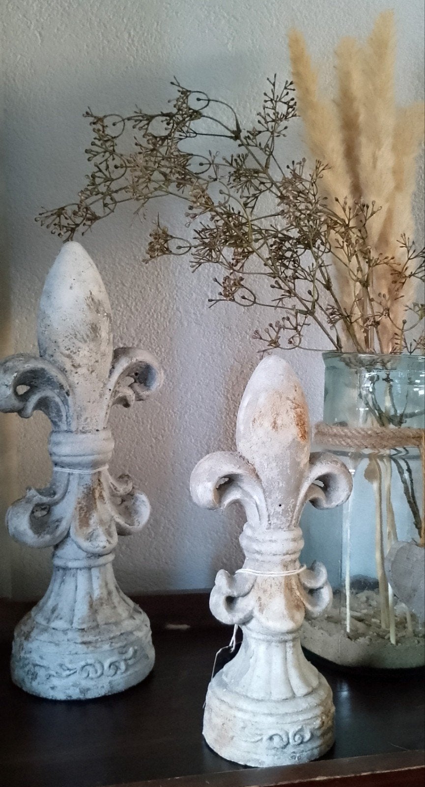 FRANSE LELIE SET van 2 decoratieve ornamenten, Vintage, Gebruikt, Ophalen of Verzenden, Grijs