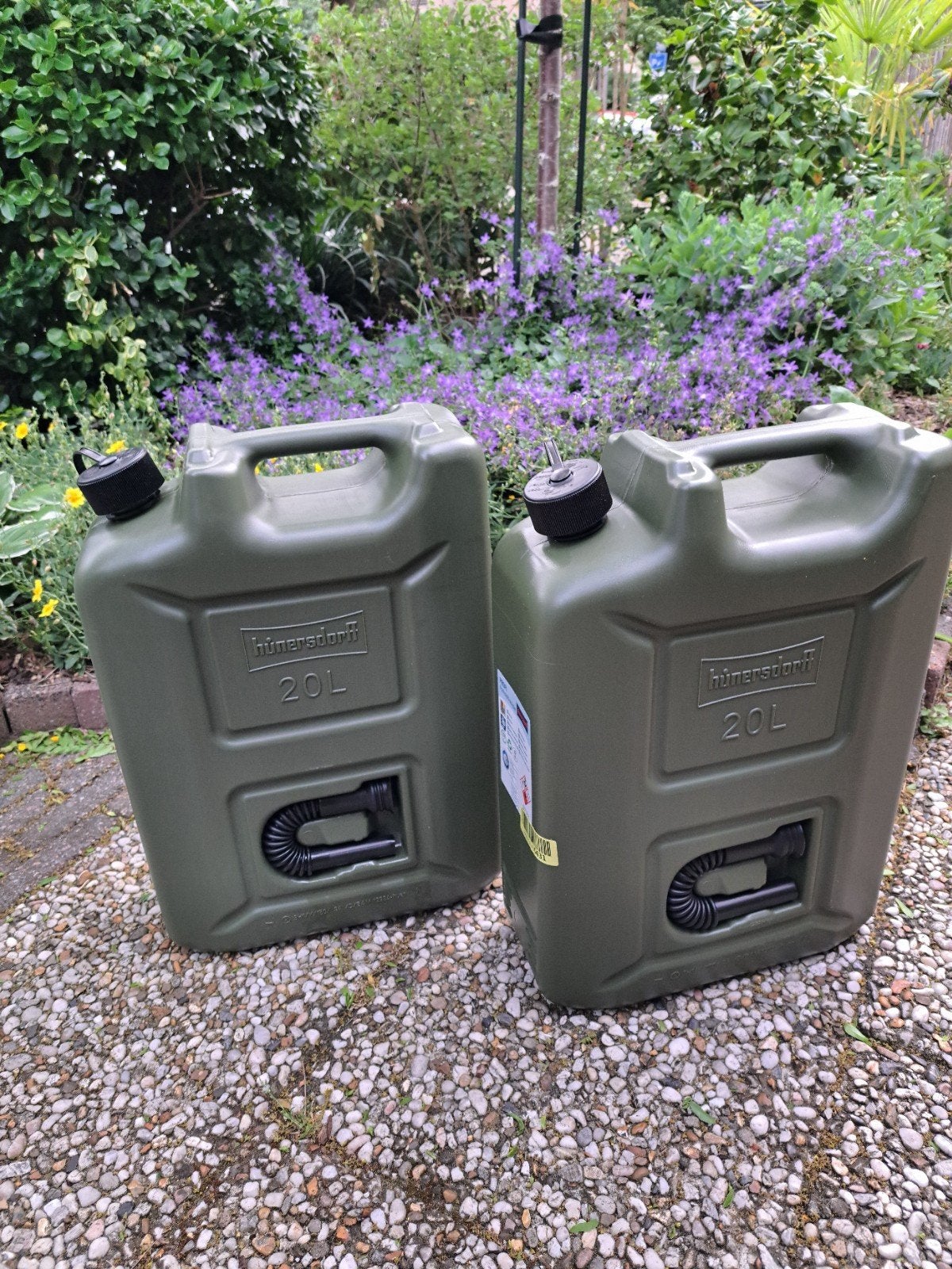 2 brandstof jerrycans 20 liter, Auto diversen, Overige Auto diversen, Ophalen