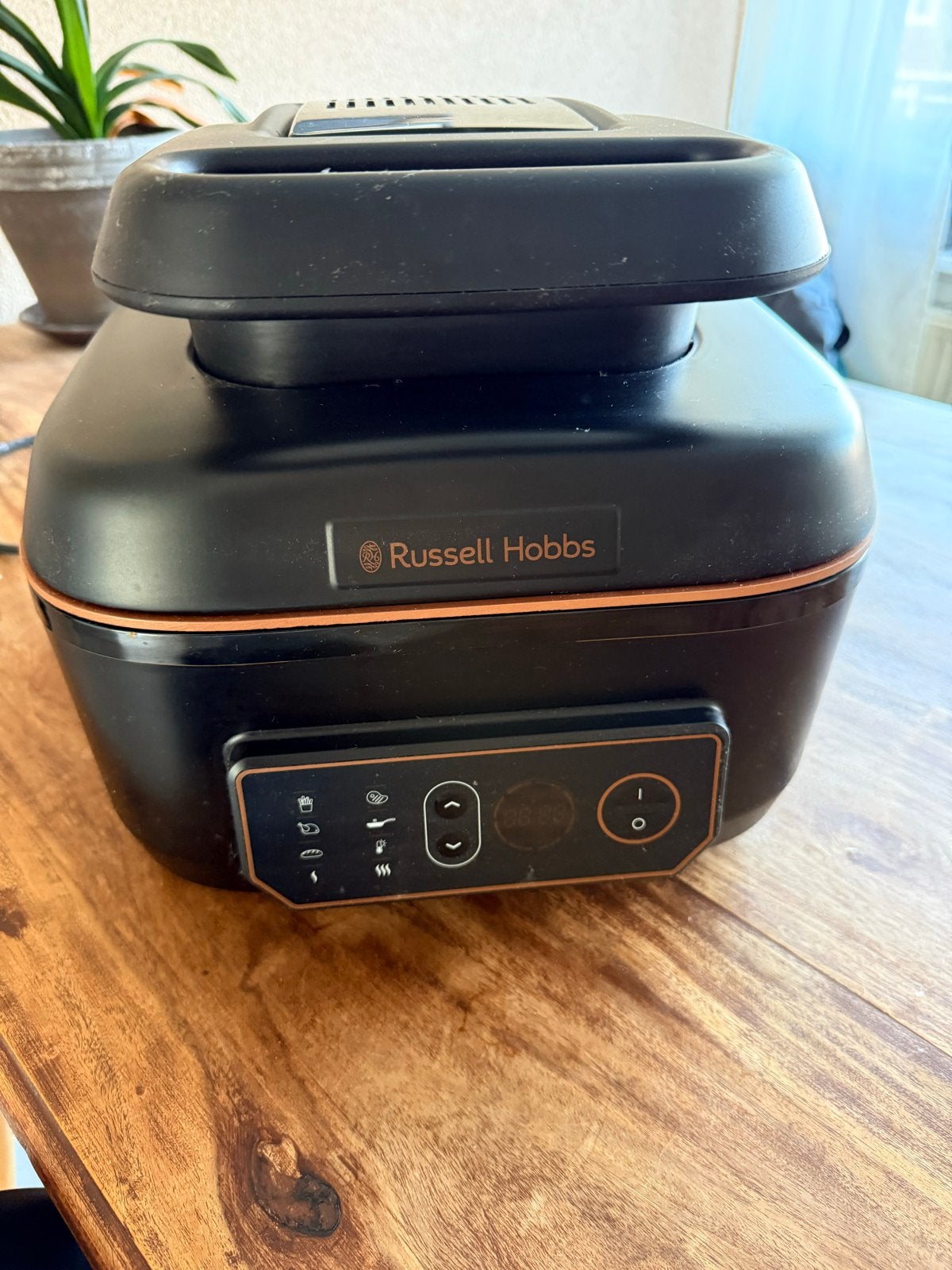 Russell Hobbs multicooker, Witgoed en Apparatuur, Airfryers, Zo goed als nieuw, Airfryer, 1000 t/m 1499 gram, Ophalen