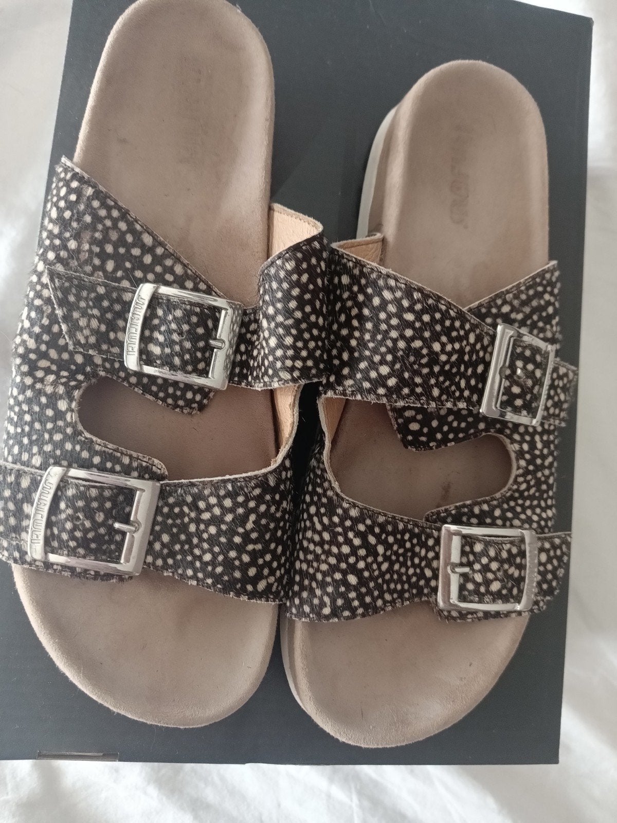 Maruti slippers zga nieuw maat 40, Maruti, Verzenden, Zo goed als nieuw, Slippers