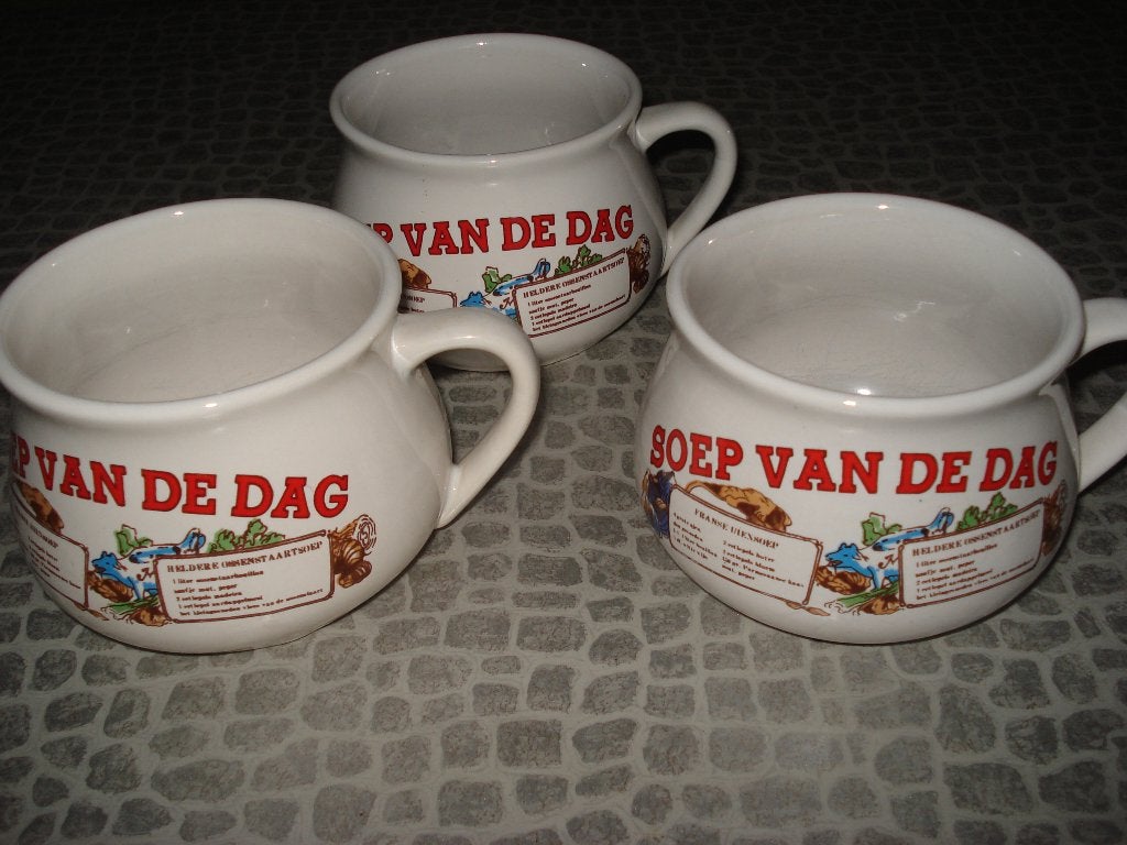 3x  Soepkommen   Soep van de dag  Samen 10,00, Ophalen of Verzenden, Zo goed als nieuw, Kom(men), Overige stijlen