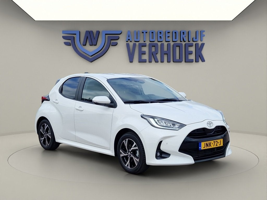 Toyota Yaris 1.5Hybrid 115 Dynamic NL Auto - Stuur-Stoelverw, 12 maanden, Gebruikt, Euro 6, Wit