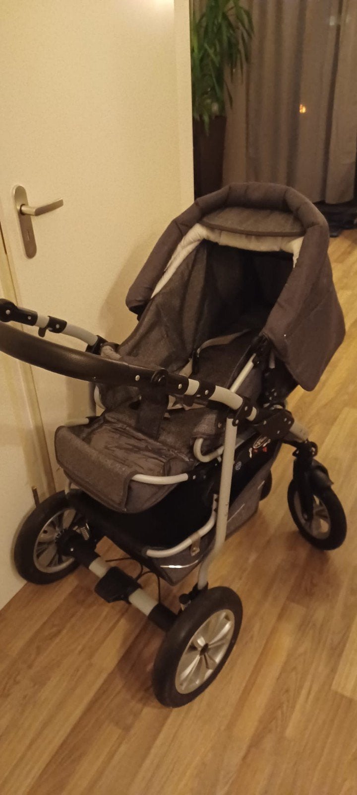 Kinderwagen 3-in-1 Combiwagen met Autostoeltje en Reiswieg, Kinderen en Baby's, Kinderwagens en Combinaties, Gebruikt, Met autostoeltje