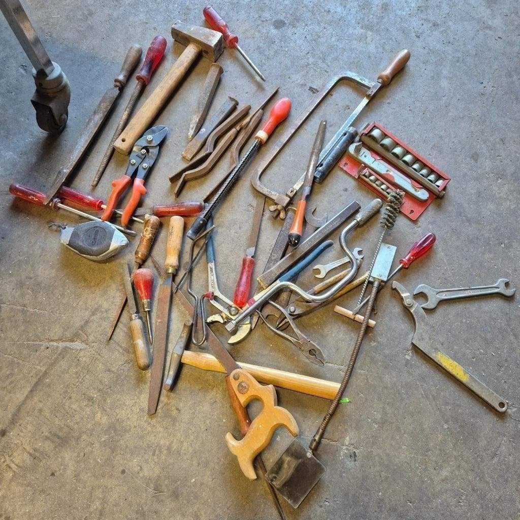 doos met divers handgereedschap ALLEEN IN ÉÉN KOOP, Doe-het-zelf en Verbouw, Gereedschap | Handgereedschap, Ophalen of Verzenden