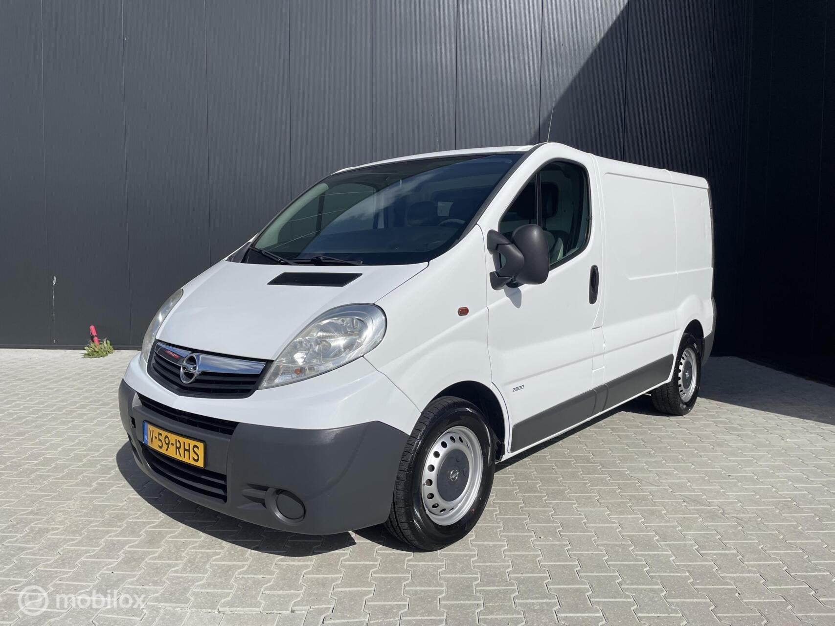Opel Vivaro bestel 2.0i L1H1/ MARGE /Trekhaak/Nwe apk, Auto's, 1998 cc, Gebruikt, 4 cilinders, Wit