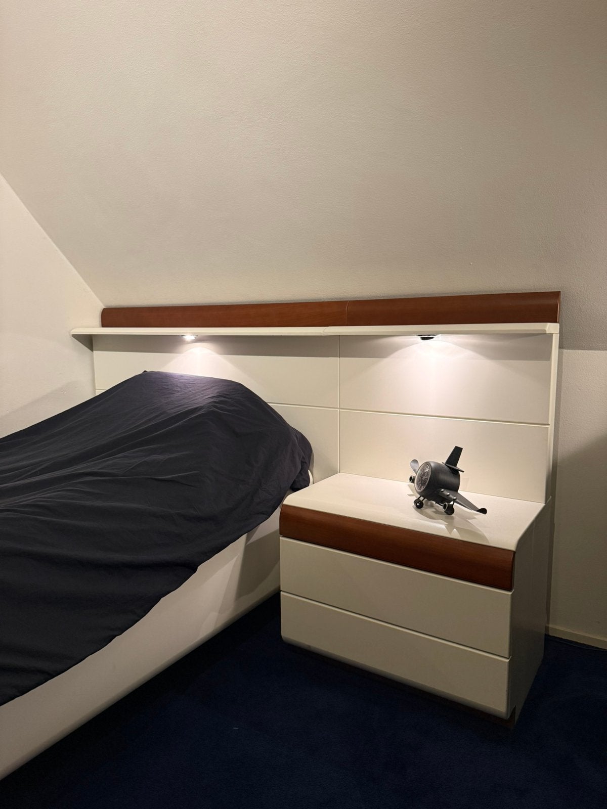 Sleep & Dream | Elektrisch verstelbaar | luxe bed | 90x210cm, Ophalen, Zo goed als nieuw, Eenpersoons, Modern