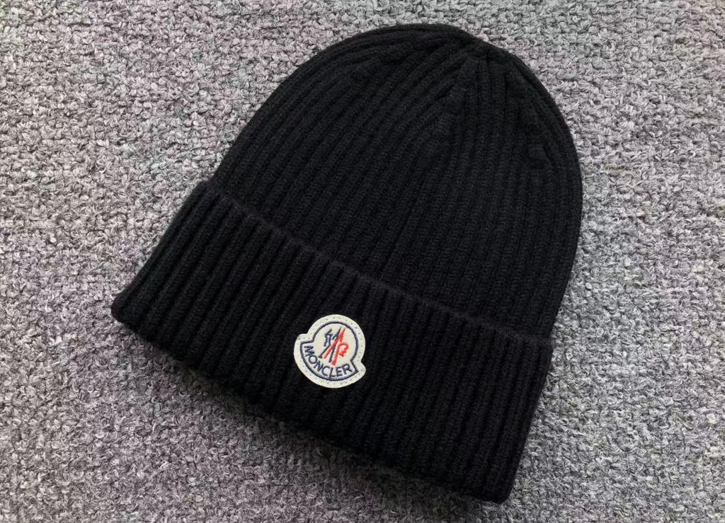 Moncler muts zwart, Kleding | Heren, Mutsen, Sjaals en Handschoenen, Ophalen of Verzenden, Zo goed als nieuw, Overige maten, Muts