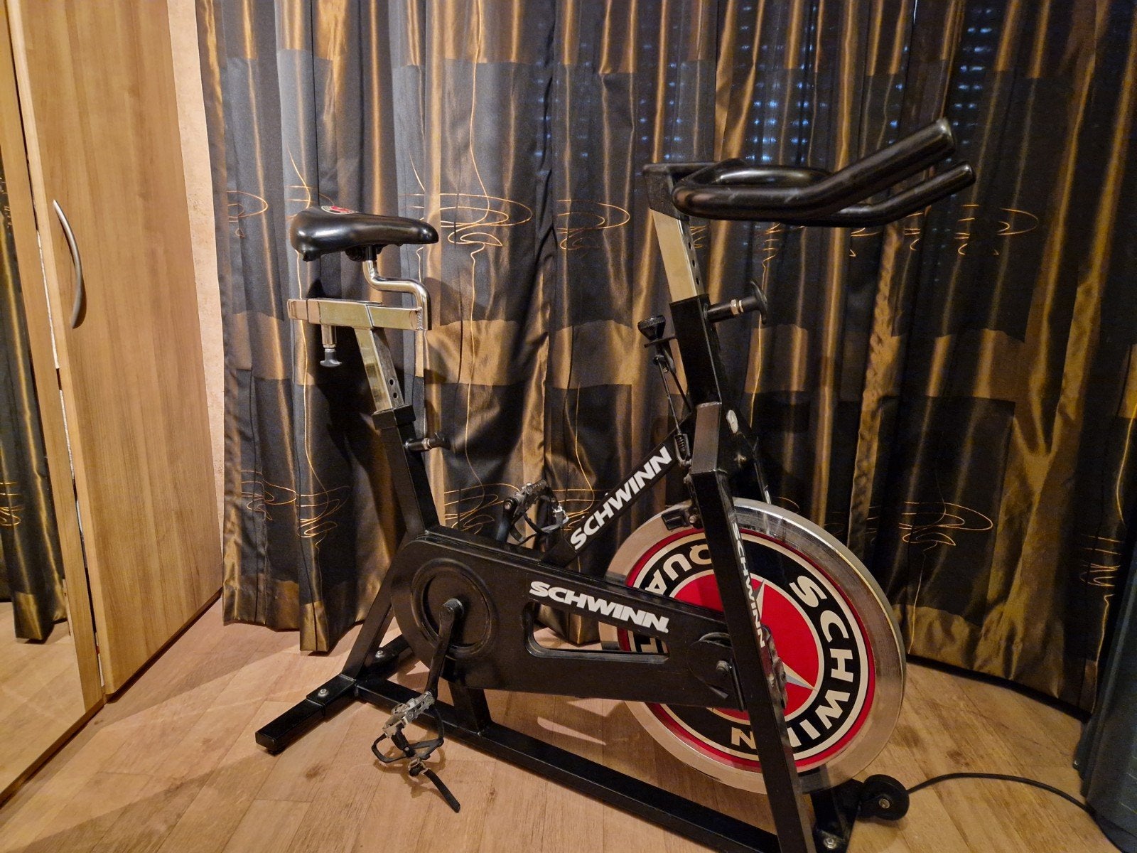 Spinningfiets Schwinn Quality - Weinig gebruikt, Sport en Fitness, Fitnessapparatuur, Ophalen, Spinningfiets, Zo goed als nieuw