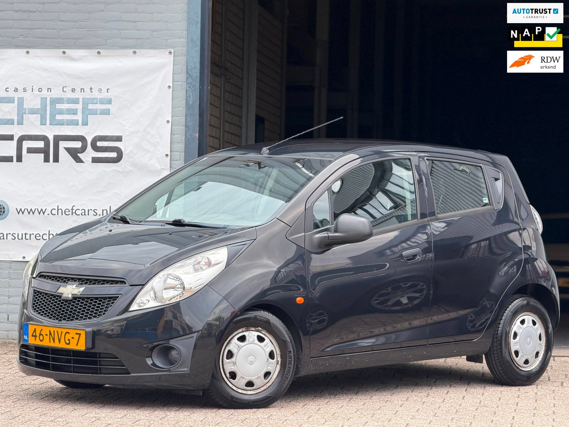 Chevrolet Spark 1.0|NAP|NIEUWEAPK|AIRCO|3EIGENAAR|GARANTIEMO, Auto's, Chevrolet, Voorwielaandrijving, Stof, Gebruikt, Zwart