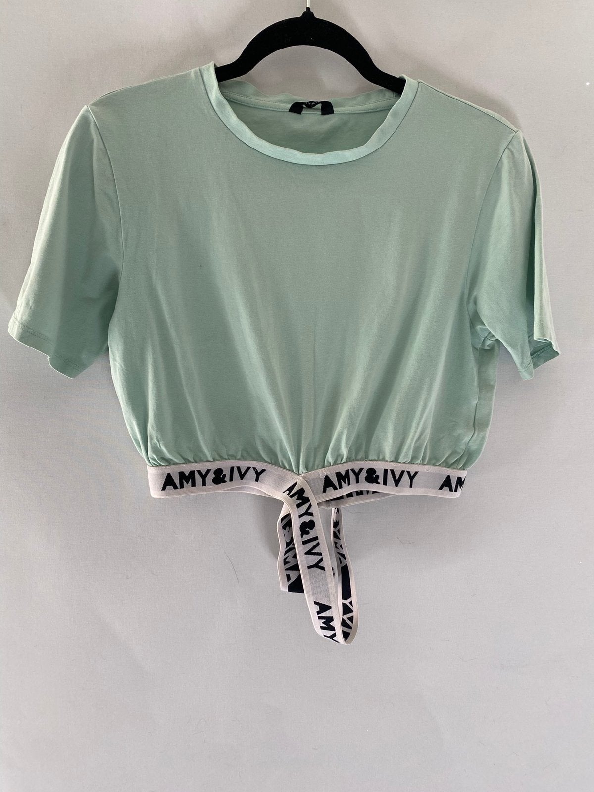 Amy & Ivy mintgroene cropped top met logoband – maat S/36, Kleding | Dames, T-shirts, Ophalen of Verzenden, Zo goed als nieuw