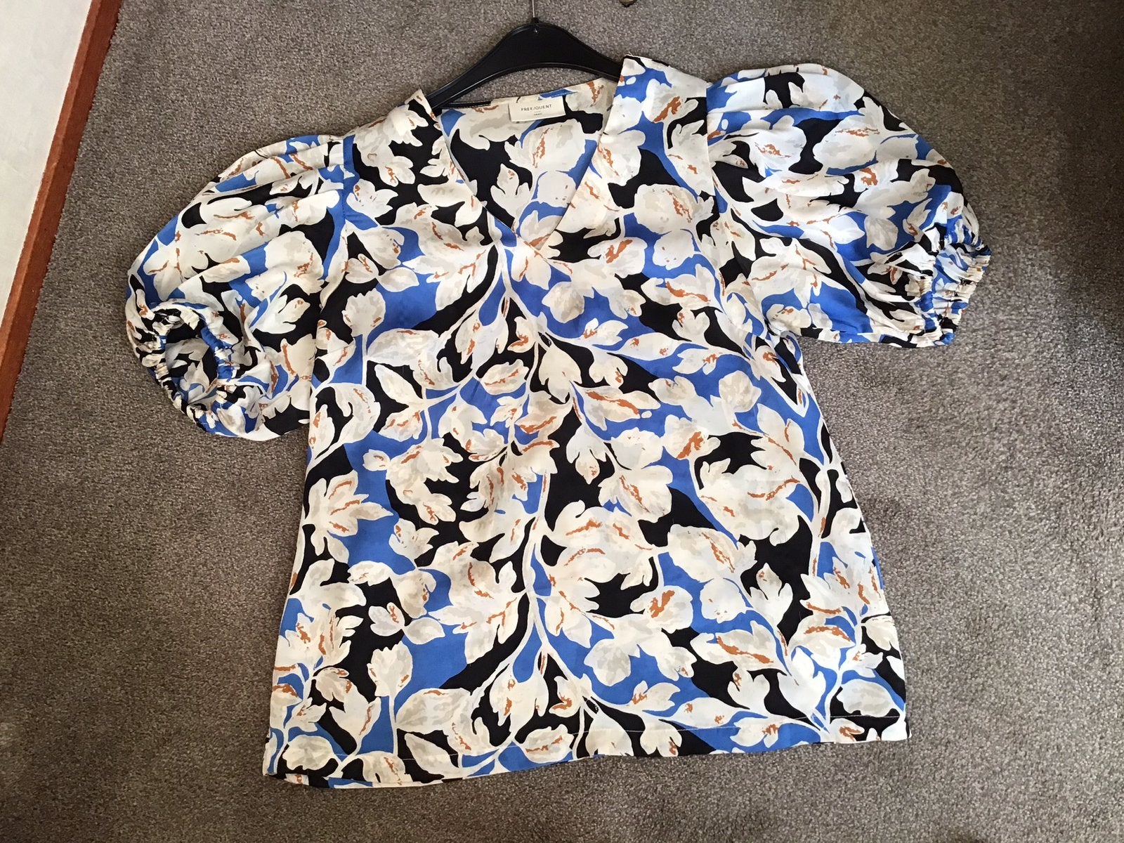 Bloese met pofmouwen., Kleding | Dames, Ophalen of Verzenden, Zo goed als nieuw, Maat 36 (S)